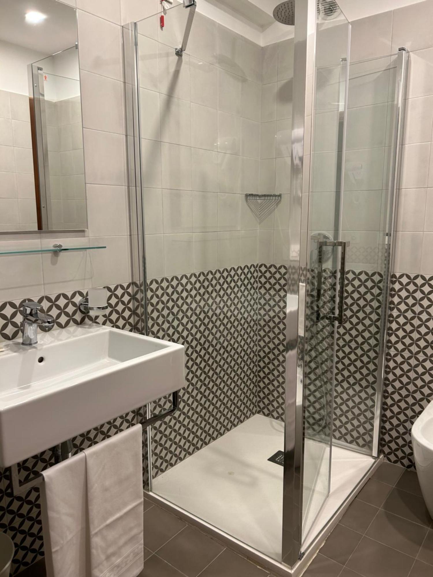 Pomara Hotel 3*