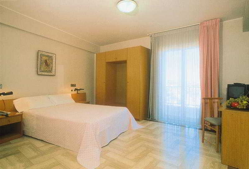 Pomara